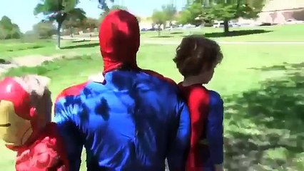 Superheroes Power Wheels Race Iron Man Vs Superman (with Spiderdad)