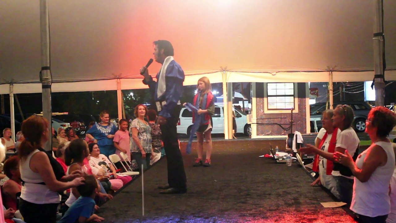 Richie Santa sings 'There Goes My Everything' Elvis Week 2013