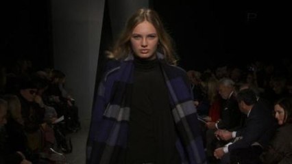Donna Karan: Fall 2012 Ready-to-Wear