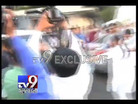 Crime Branch detained Hardik Patel aides in Ahmedabad - Tv9 Gujarati