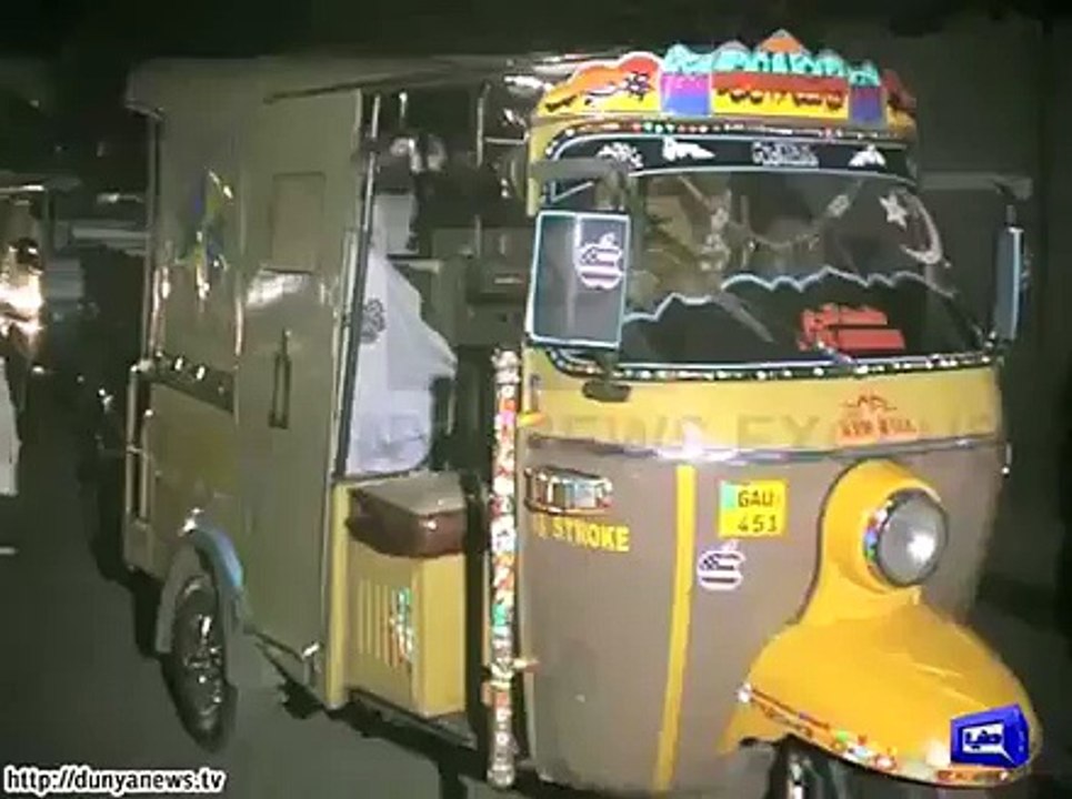 Baby Dies During Birth In Rickshaw Outside Gujranwala Hospital