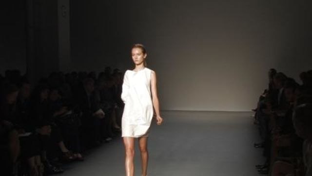 Calvin Klein: Spring 2010 Ready-to-Wear