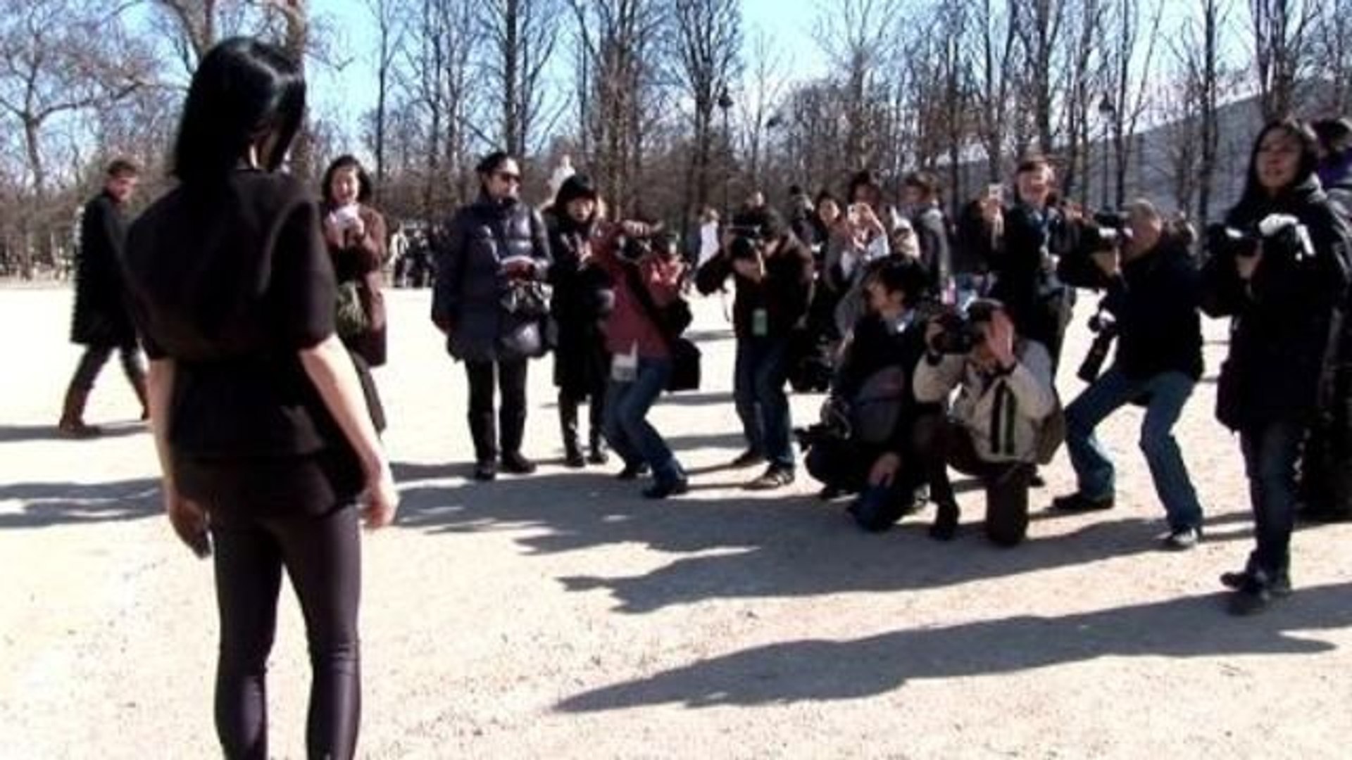 ⁣Japanese Paparazzi