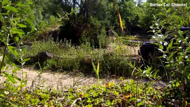 2016 Mercedes Benz G500 4x4 vs Land Rover Defender Off Road Testing