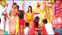 VIDYA BALAN VISIT BENGALI ACTOR BISWAJIT DURGA PUJA PANDAL