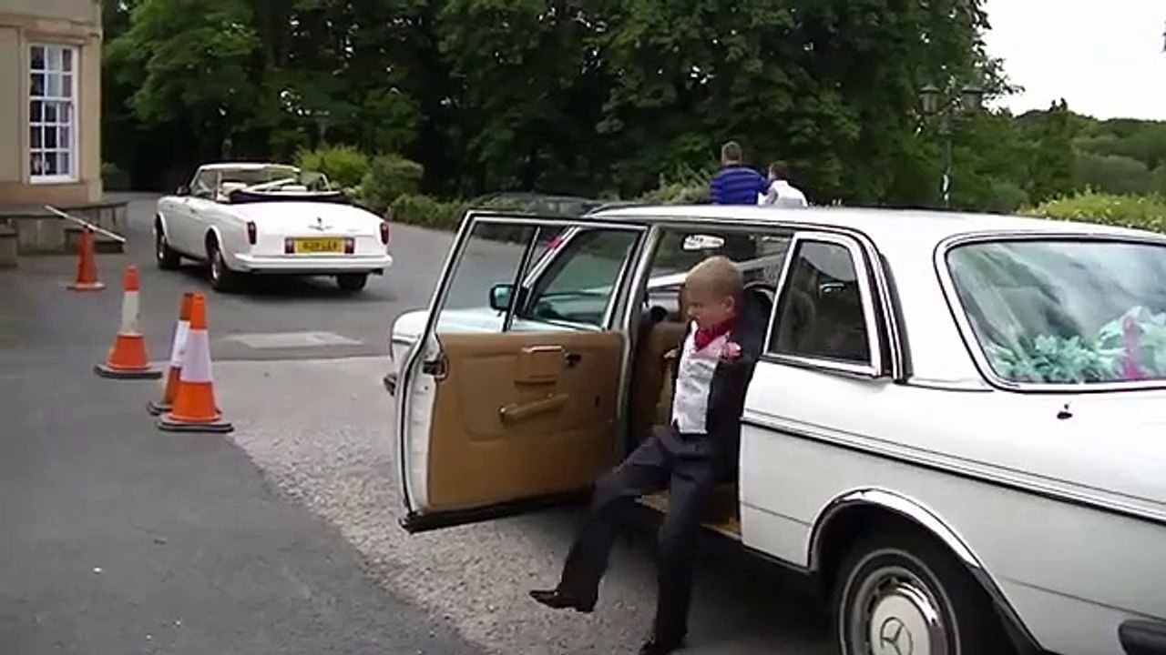 Lea Cars Rolls Royce and Mercedes Limousine wedding cars at Shaw Hill Golf Club