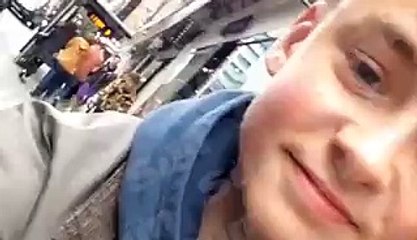 josé mourinho empurra miúdo de 14 anos na rua