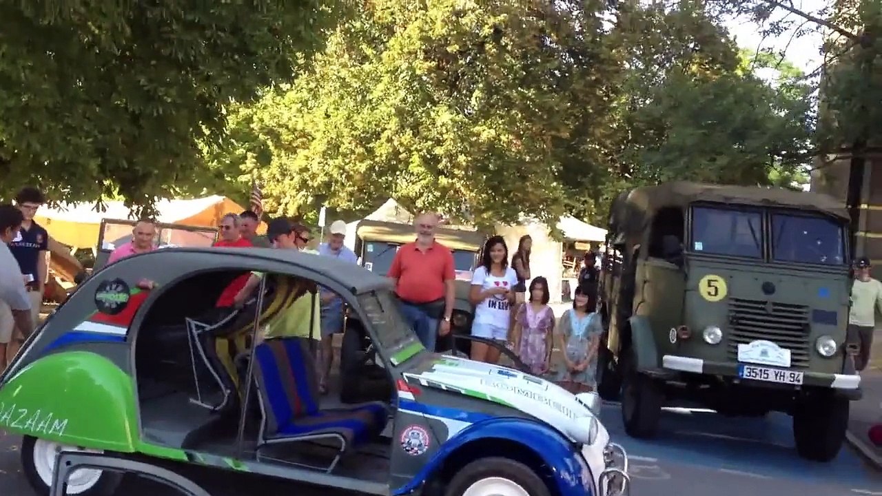 Como desmontar un 2cv en 2 minutos. ¡Impresionante!