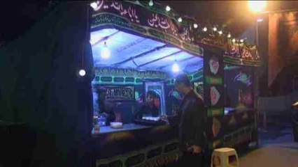 El té de Huseín inunda las calles de Teherán