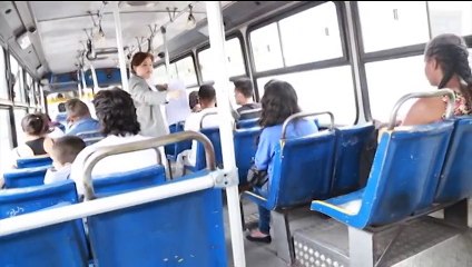 La salida de los buses en Quito divide a los usuarios