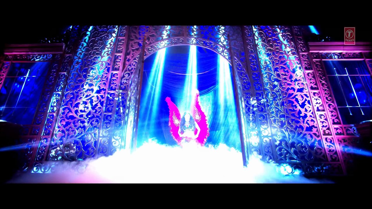 'Desi Look' VIDEO Song ¦ Sunny Leone ¦ Kanika Kapoor ¦ Ek Paheli Leela