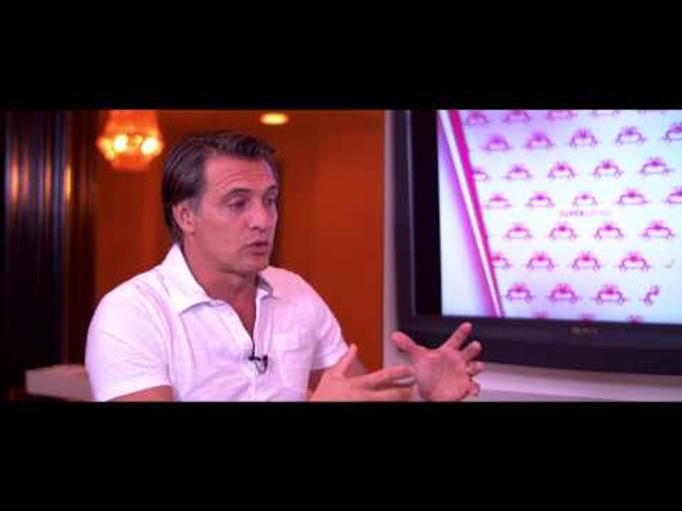 Entrevista a Juan Soler, 3 de 5 / SuperLatina - Gaby Natale