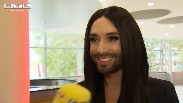 PREWOS PROMI-COUNTDOWN: CONCHITA WURST, STAR-CHOREOGRAPH UND LOTHAR MATTHÄUS (20.10.2015)