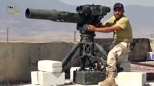 Сирийские ополченцы подорвали КамАЗ 5350