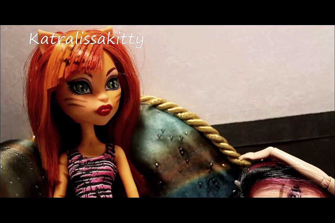 50 Shades of GAAAY Ft. Maeve the Mental (Monster High Stopmotion) (CLEAN)