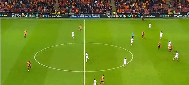 Goal Lukas Podolski 2:1 - Galatasaray vs Sl Benfica - 21/10/2015