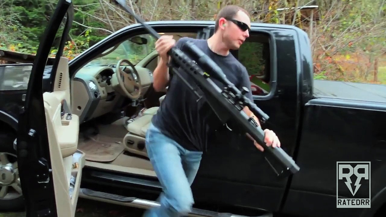 Gangnam Style vs 50 Cal Submachine Gun C4 PSY Gangnam Style (강남스타일) Parody