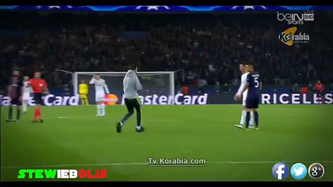 PSG Vs Real Madrid 0-0 ● Pitch Invader Hugs Cristiano Ronaldo ● UCL 2015-2016 ● HD