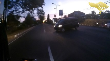 How NOT to make a U-Turn - Motorcycle Close Call