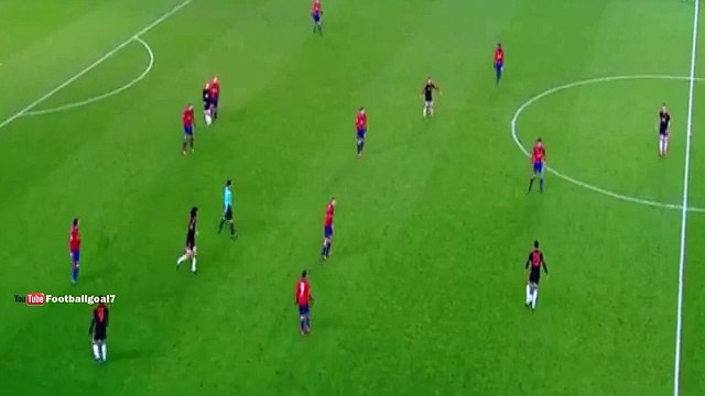 Mergulho de Pontus do Cska contra o Manchester United