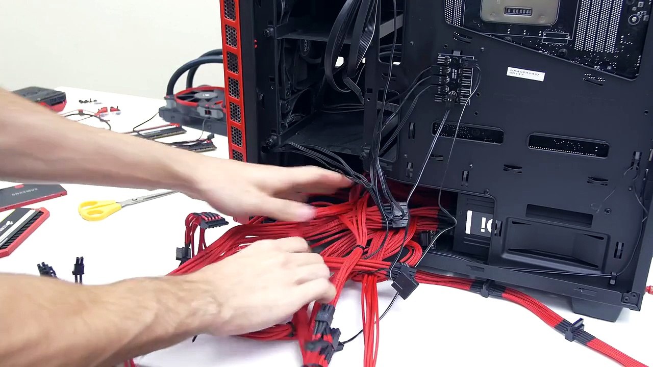 $3000 Ultimate Gaming PC - Time Lapse Build