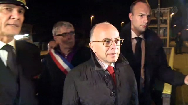 Moirans: Bernard Cazeneuve venu féliciter les forces de l'ordre