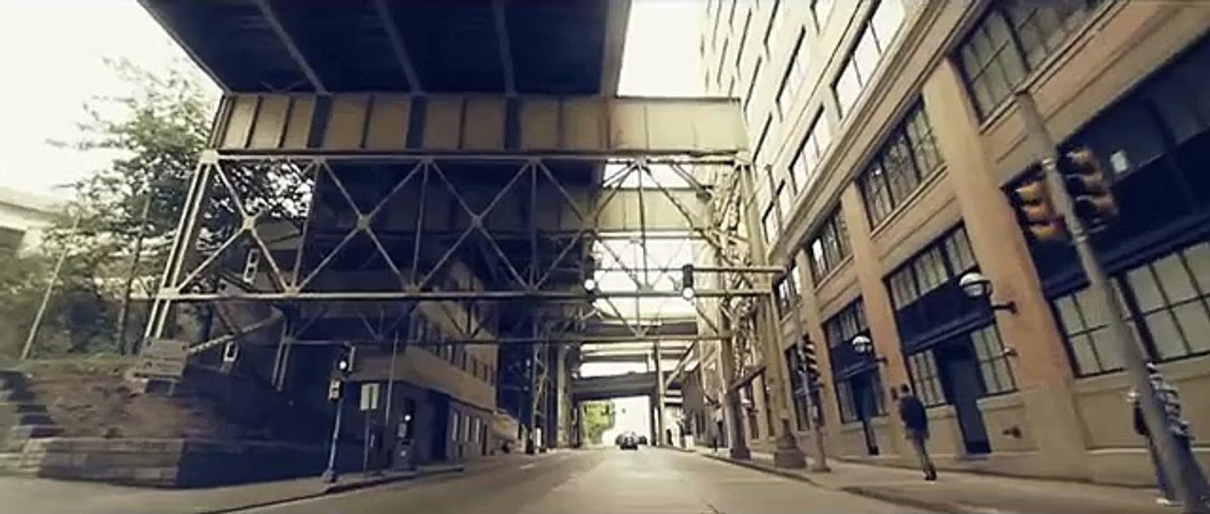 Wiz Khalifa - Black And Yellow - Official Video