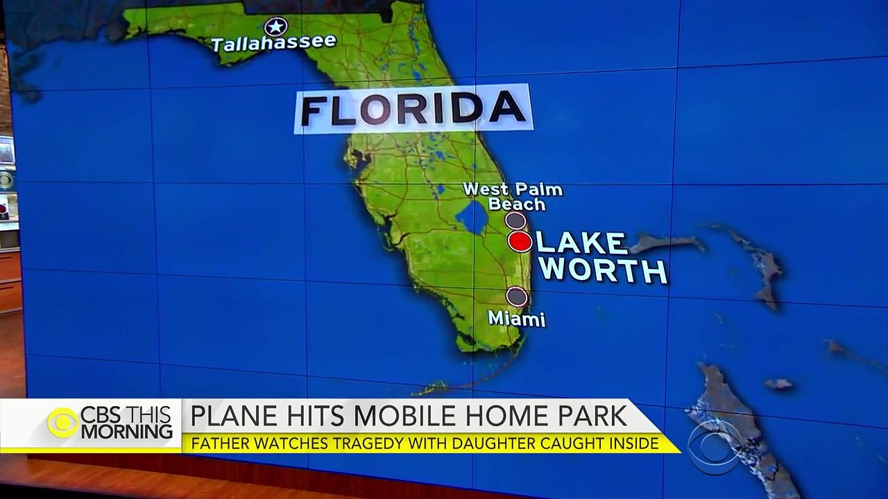Plane crashes into Florida mobile home park