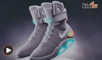 Michael J. Fox gets first power-lacing Nike sneakers