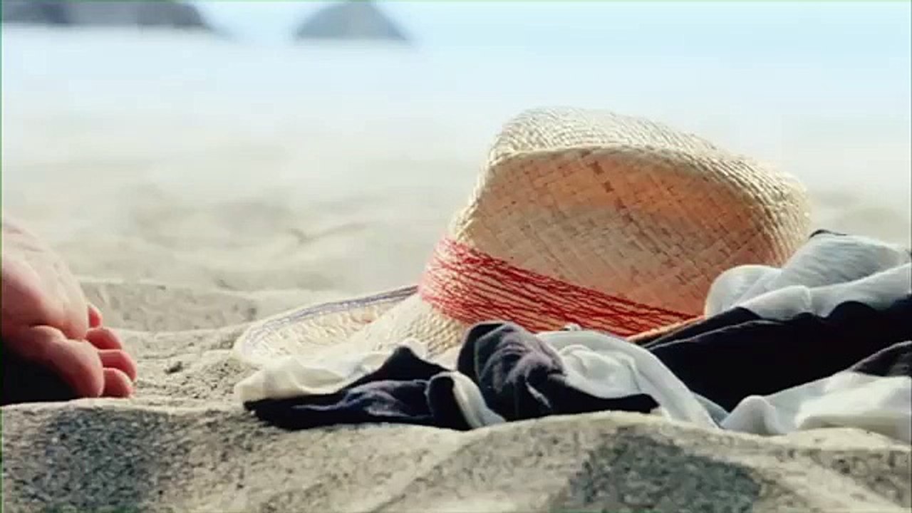 Fiat 500 Topless HD Very Sexy TV Ad 2015 Abarth Cabrio Funny Ad Catrinel Menghia 2015 HD