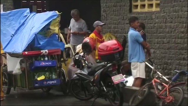 Typhoon Koppu pounds Philippines