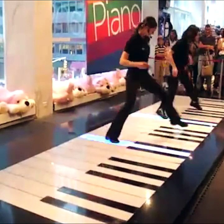 BRAVO! DANCE & PLAY!