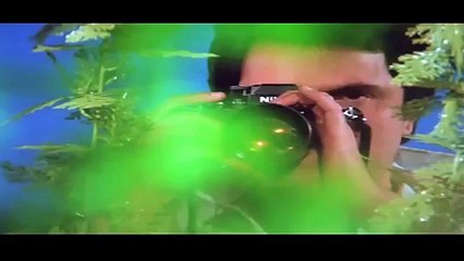 Dimple Kapadia In Black Swimsuit | Zaroor DHKNA MAZAY KI VIDEO HA 2015