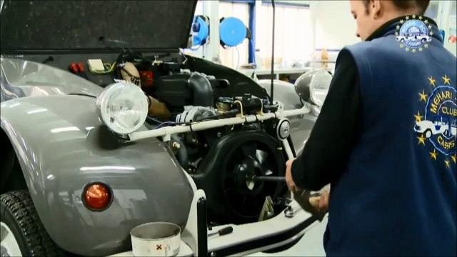 Comment remplacer une courroie alternateur de 2CV MEHARI -GarageGeorges.com