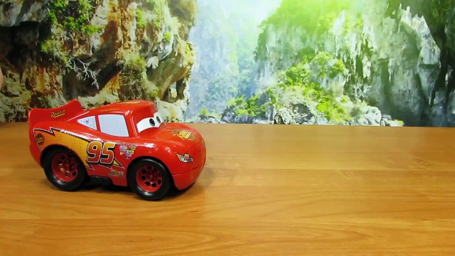 Disney/Pixar Cars Funny Talkers Lightning Mcqueen Mattel