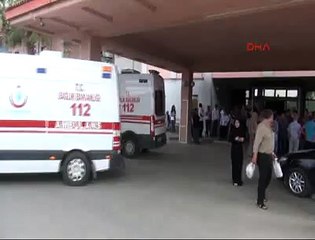 İşçileri taşıyan minibüs yuvarlandı: 2 ölü