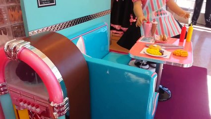 American Girl Doll Maryellens Diner