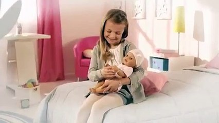 ToysRUs présente le Poupon Baby Born et sa baignoire intéractive