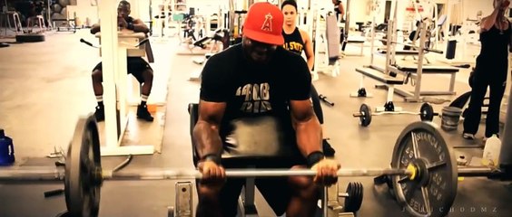 STRIVE FOR GREATNESS - Bodybuilding motivation