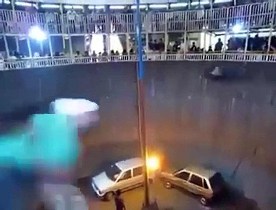 Those guys are nuts - Really Awesome - Genius Vines