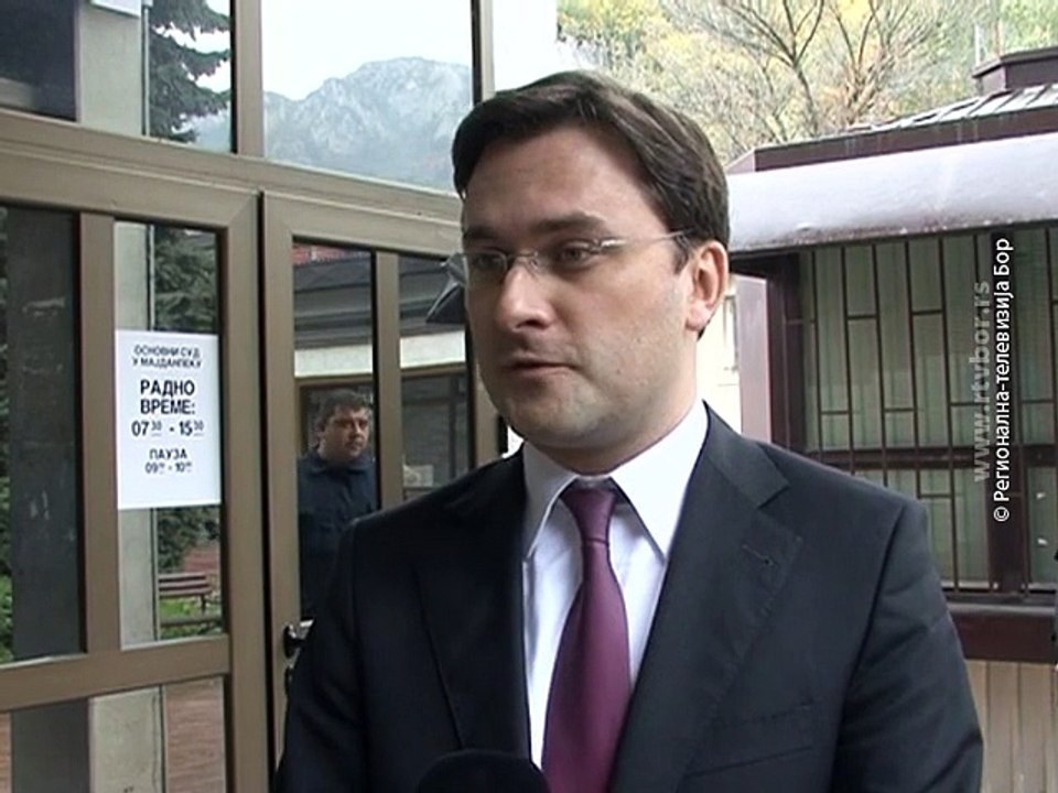 Ministar Selaković posetio Sud u Majdanpeku, 22. oktobar 2015. (RTV Bor)