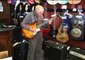 81-Year-Old Guitarist Stuns Shop Staff