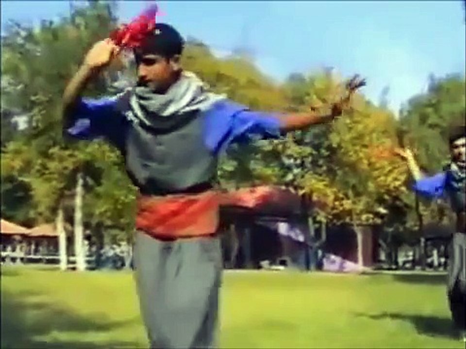 dine de Sê tist hene bülent kenan ve Grubu +49 172 72 48 707 ale fote kürtce müzik 2013