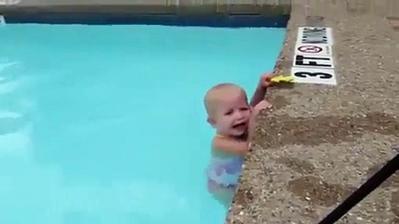 Doğuştan yetenekli bu çocuk - Funny videos - Komik videolar