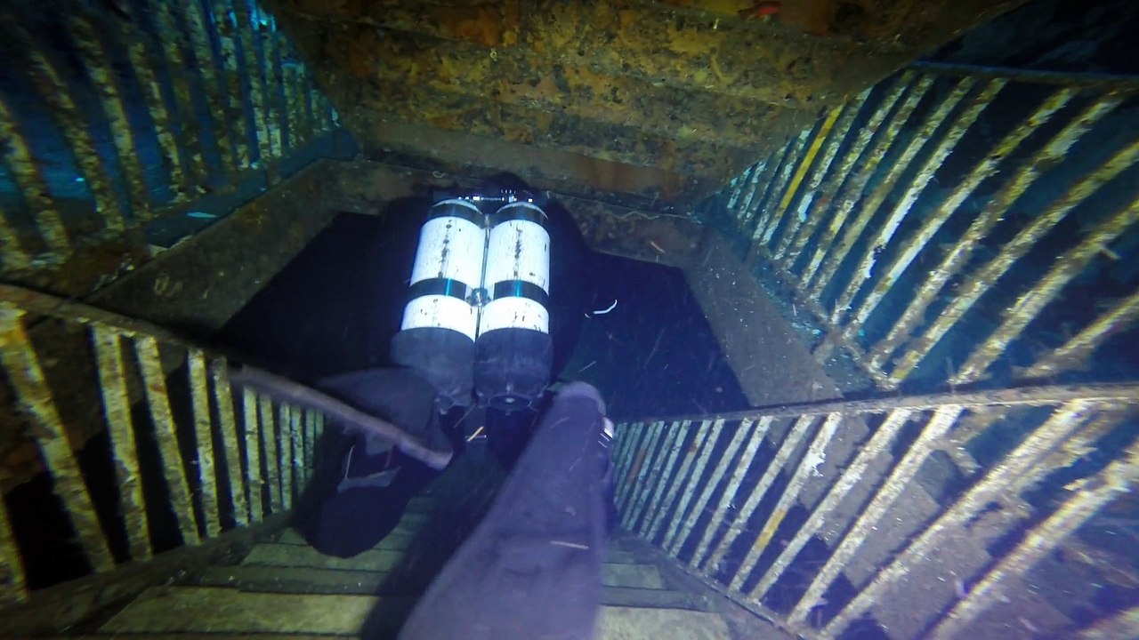 MV Karwela & MC Cominoland wrecks