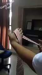 pratik bir gravat baglama sekli