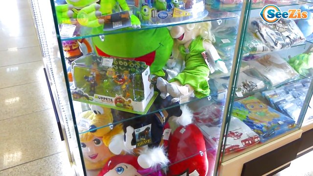 ✔ Беби Борн и девочка Маша открывают Хэппи Мил в Макдональдсе - McDonald's Happy Meal & Baby Born