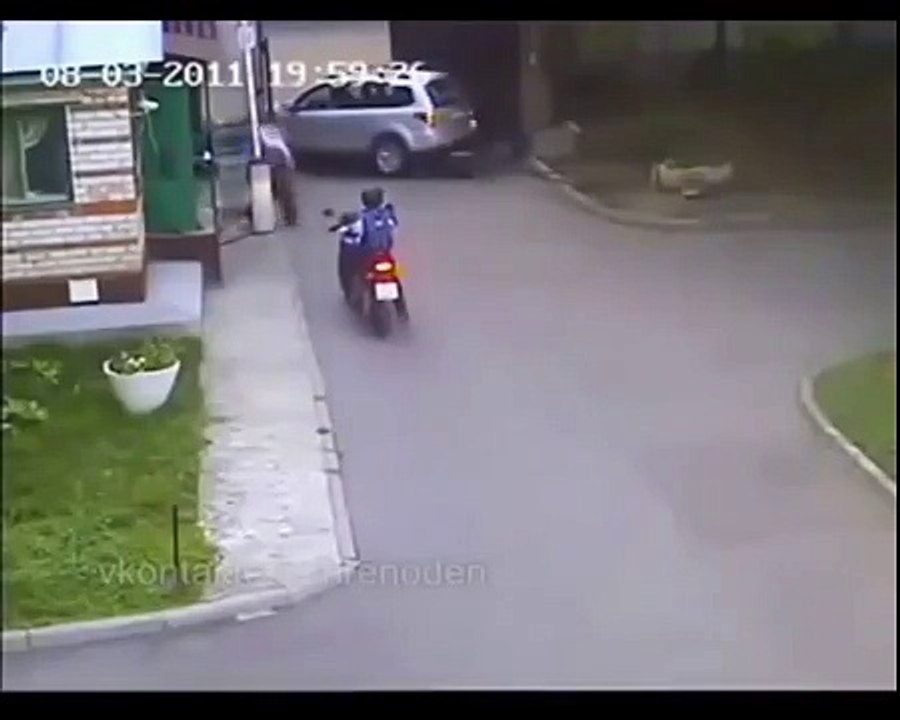 Женщины за рулем. Что они творят