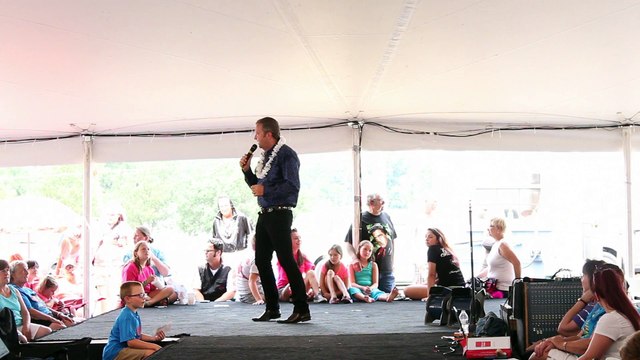 Colin Paul sings 'If I Can Dream' Elvis Week 2015
