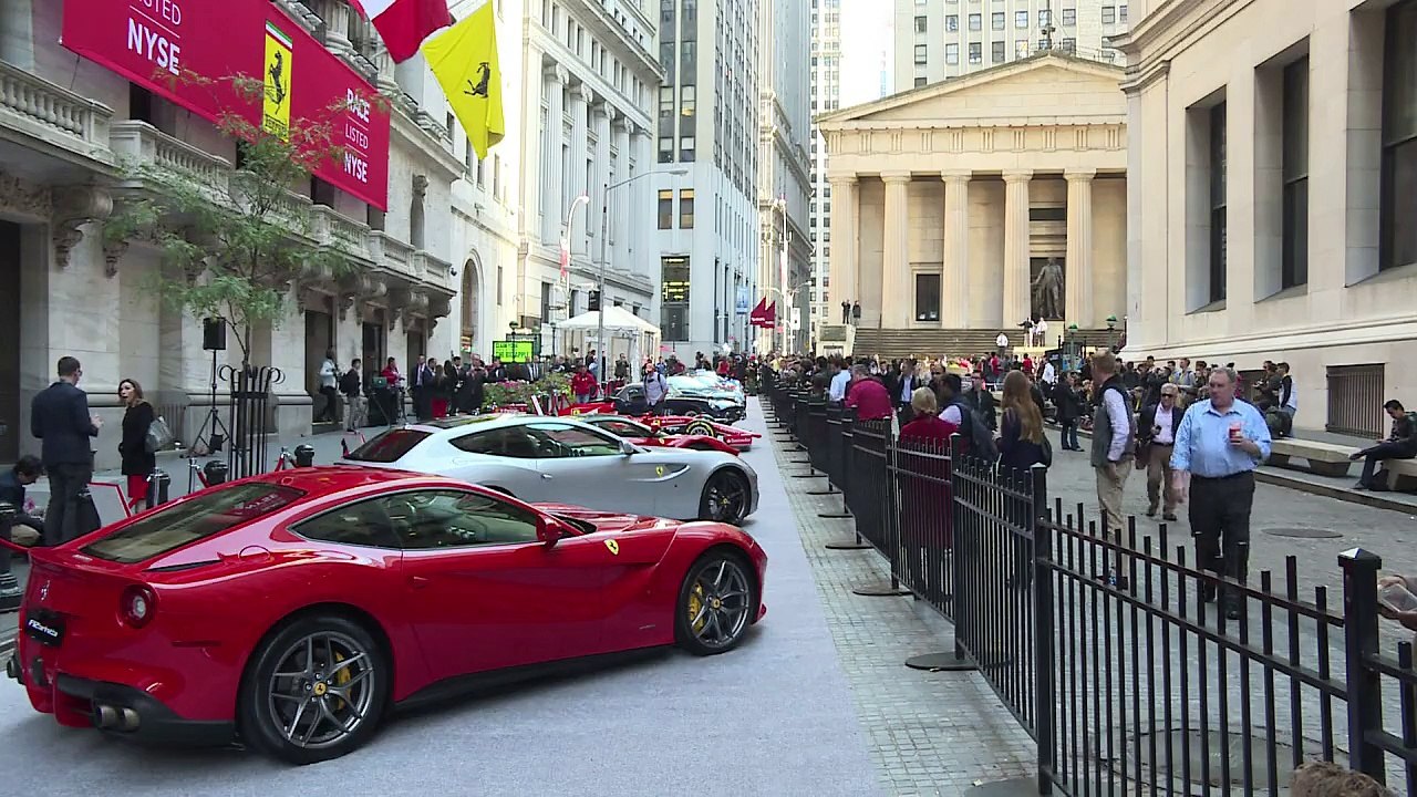 Ferrari startet mit Vollgas an der Börse